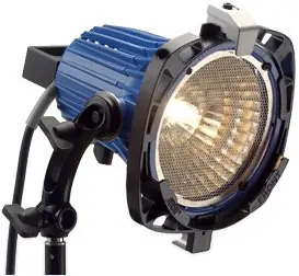 ARRI ARRILITE 750 plus, MAN, 220-250V, IP20, bleu, avec Schuko Prix Cassé